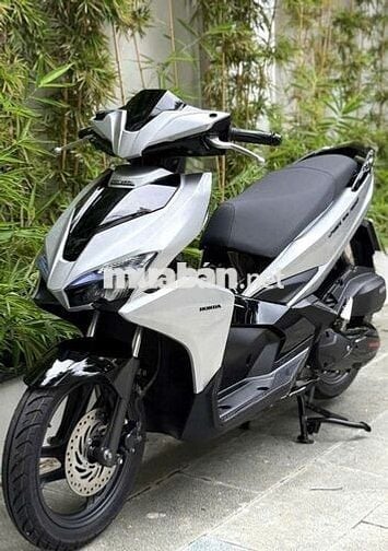 Honda Air Blade Robot 2017 Màu Bạc - Hỗ Trợ Nợ Xấu