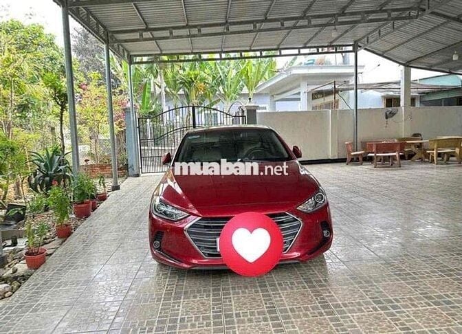 Hyundai Elantra 2.0At 2028 gia đình sử dụng
