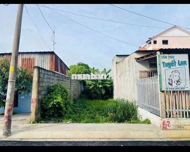 Chủ ngộp bán gấp lô đất gần Bến Xe Củ Chi Giá 1 tỷ , Sổ Hồng Riêng