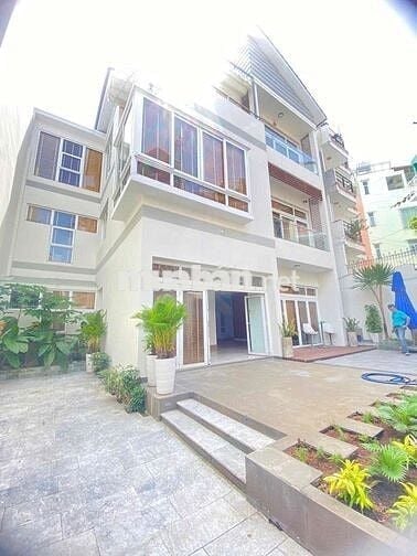 SIÊU HOT !! Biệt Thự Hoa Sứ - Phú Nhuận - DT 8x14m 4 tầng cực đẹp!!