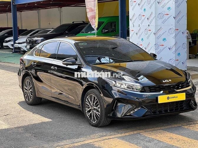 Kia K3 2.0 Premium  xe gia đình