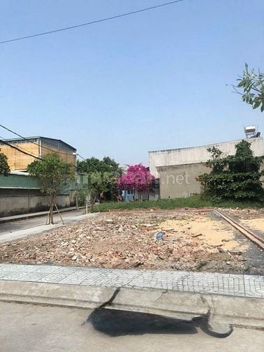 Tôi Bán gấp lô đất 96,8m2 full Thổ cư-ở Thị trấn Củ Chi-có Sổ Hồng Riê