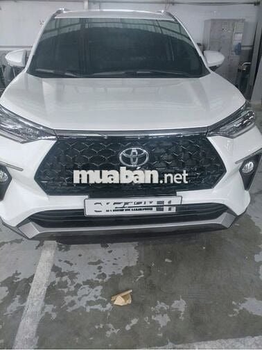 Toyota Veloz Cross Top 2024 trắng, 12000 km