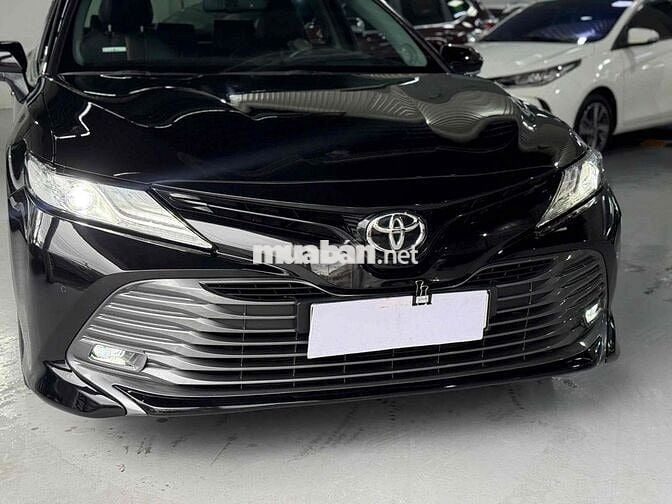 Toyota Camry 2.5Q Đen Tím 45.000 Km 2019 Nhập Thai