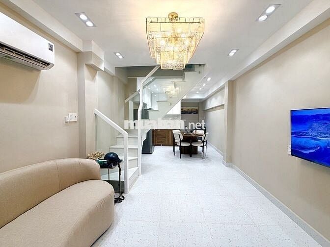 HXH - HÀNG XANH - NHÀ MỚI - 5tỷ3 - TẶNG NỘI THẤT