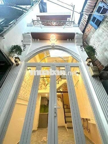 BÁN NHÀ Q4 - nở hậu - cách mặt tiền 50m - khu dân cư hiện hữu