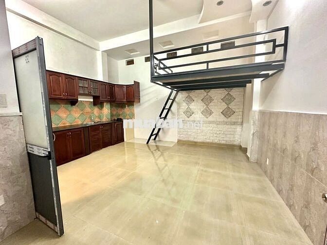 Phòng trọ mới xây Có Gác ngay CVPM Quang Trung