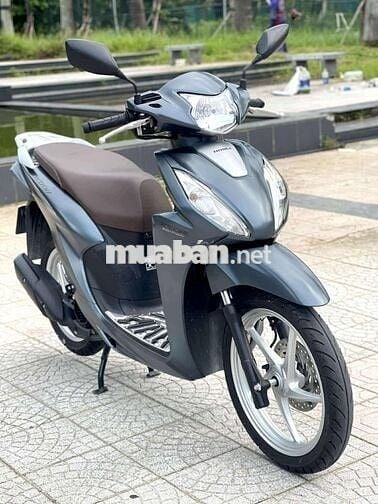 Xe vison 2024 màu cổ điển+ còn mới 99%