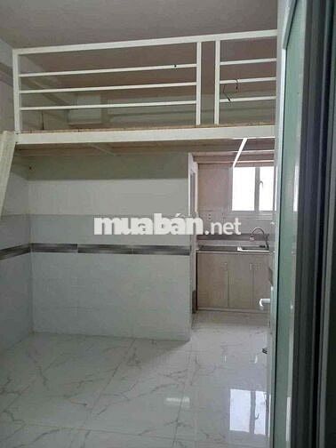 PHÒNG CÓ GÁC CỬA SỔ TRỜI THANG MÁY GẦN CẦU CHỮ Y QUẬN 5