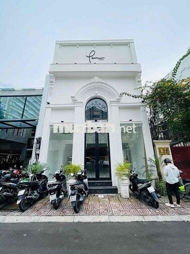 CHO THUÊ NHÀ NGUYÊN CĂN MẶT TIỀN NGUYỄN THỊ DIỆU QUẬN 3