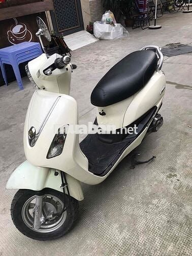 CẦN BÁN 1 XE ELIZABETH .