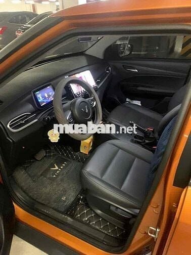 Chính chủ bán xe vf5 plus, màu cam, sx 2023