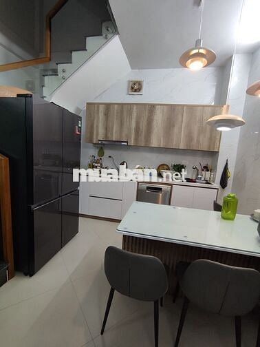 BÁN NHÀ HỒ TÙNG MẬU – 32M², 5 TẦNG, 2 THOÁNG, GIÁ TỐT 8.5 TỶ