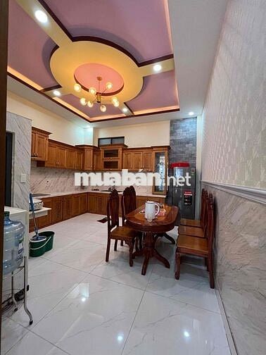 Nhà Mới DT 180m2 1Trệt 2Lầu 3Pn 2Wc Sân Thượng Hẻm Ôtô Full Nội Thất