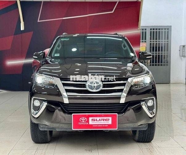 Toyota Fortuner 2 cầu số tự động máy xăng đi 53.00