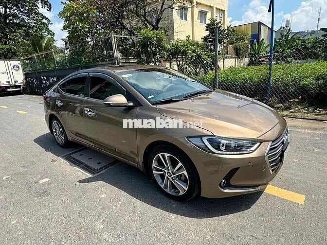 hyunhdai elantra 2017 AT đúng 23000 KM