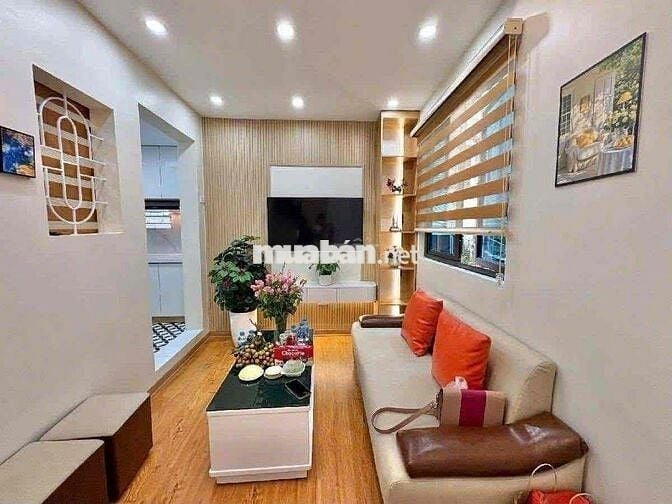 Siêu phẩm! Trần Xuân Soạn,T2 lô góc 3 pn,bãi ô tô, full đồ ở ngay 70m