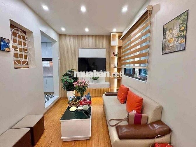 Phố cổ! Trần Xuân Soạn, lô góc 3 ngủ 2 wc, tầng 2 + 3, full nội thất