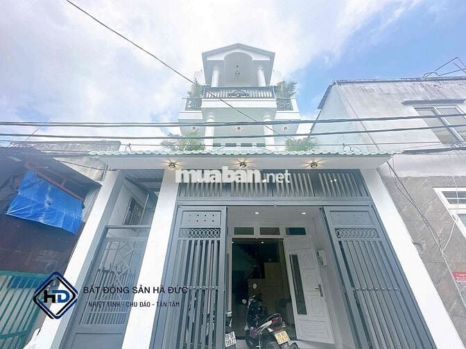 Nhà trệt 3 lầu 5x20 hêm 6m thông gần chợ Trần Thị Cờ