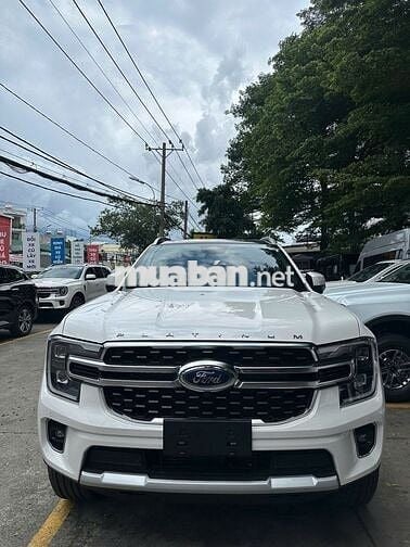 Ford Everest VIN2025 trả trước 299tr nhận xe