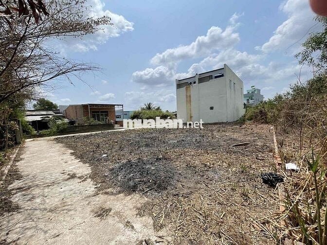 hàng ngộp,chính chủ cắt lỗ cần bán gấp.Đất thổ cư 2 mặt tiền hẻm