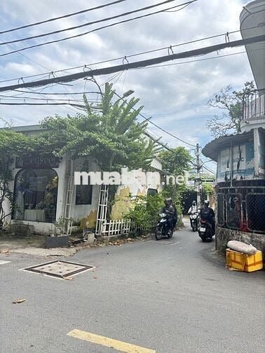 BÁN NHÀ NGAY CHỢ AN NHƠN, (P AN NHƠN),  NGANG 5.4M HIẾM,  GIÁ 4.6 TỶ