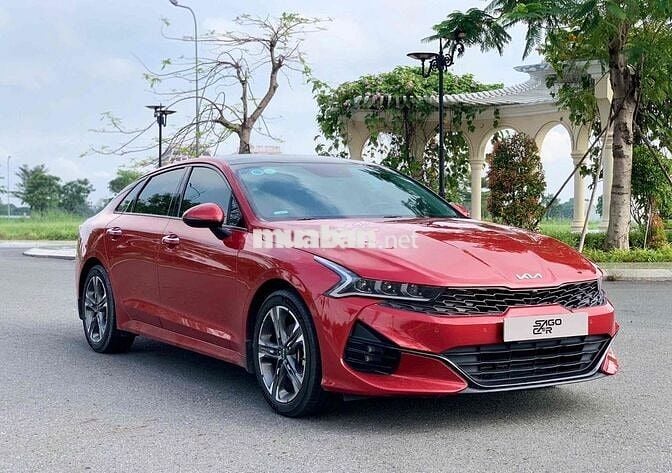 Kia K5 Premium 2022 màu đỏ giá rẻ