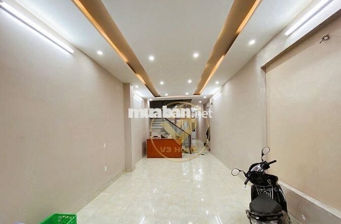 VC271. CHO THUÊ NHÀ MẶT ĐƯỜNG TÔ VŨ 4 NGỦ FULL ĐỒ