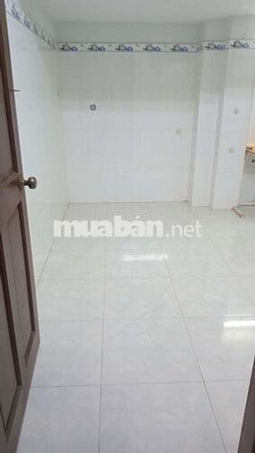 PHÒNG + GÁC + WC CỬA GỖ CHỐNG ỒN