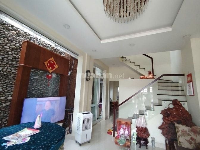 Cần bán gấp nhà Hẻm Xe Hơi, Phước Kiển - Nhà Bè .Giá 8Tỷ5 TL chính chủ