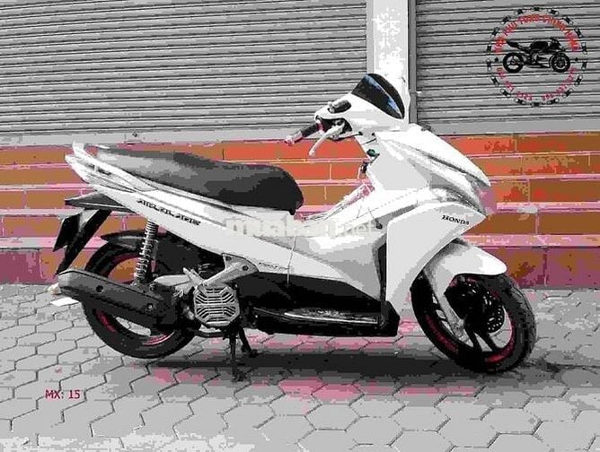 Chính chủ bán xe air blade 2011 trắng ngọc trai
