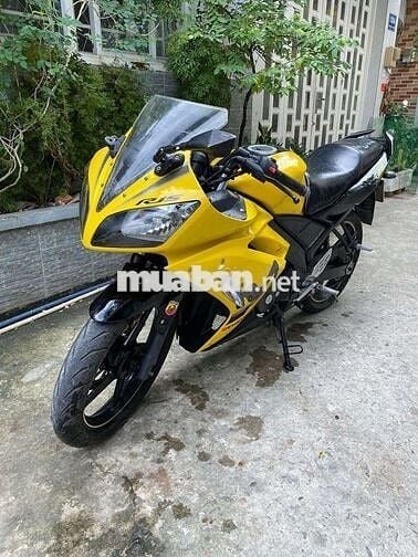 R15 xe đẹp zin đi rất ít bstp 9 chủ