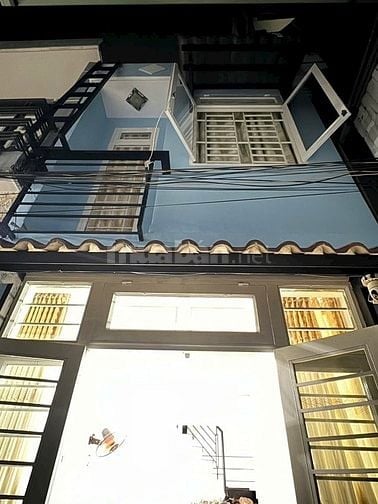 Nhà mặt hẻm xe hơi Nguyễn Tất Thành, Q.4, (66,1m²), chỉ 3,25 tỷ