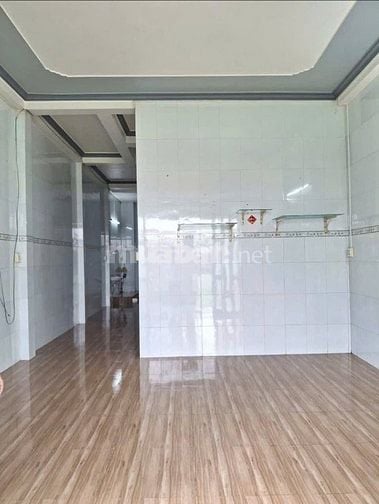 Bán căn nhà cấp 4 ngay Bà Điểm, Hóc Môn giá chỉ 850trieu, sổ hồng riên