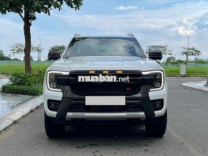 Ford Ranger Wildtrak 2024 - đi mới 9.000km