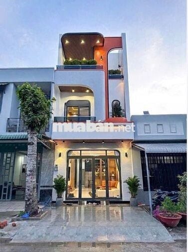 CẦN TIỀN CHO CON ĐI DU HỌC NÊN DÌ BA MUỐN BÁN NHANH CĂN NHÀ TÂM HUYẾT