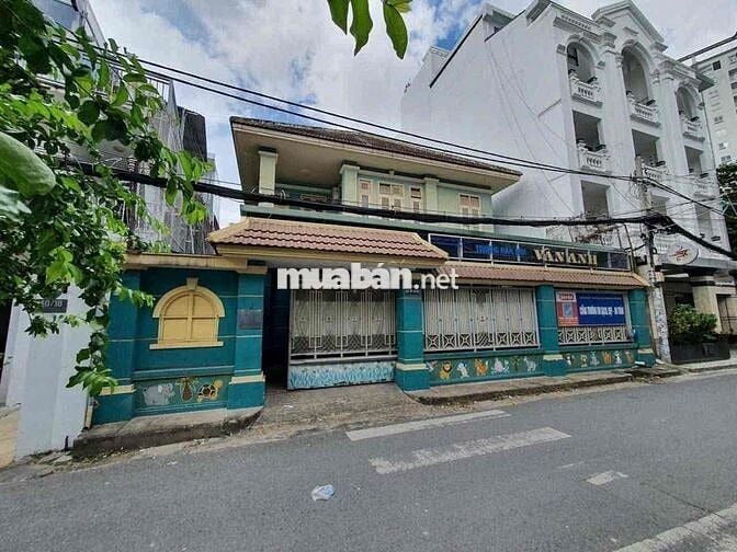 CHO THUÊ BIỆT THỰ SÂN VƯỜN NGUYỄN VĂN ĐẬU QUẬN PHÚ NHUẬN ( NGANG 16m)