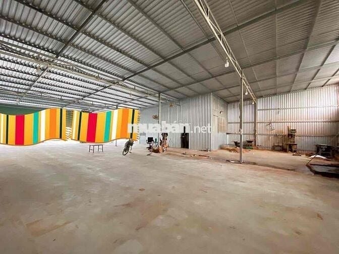 Cho thuê kho, xưởng 380m2 Giá rẻ