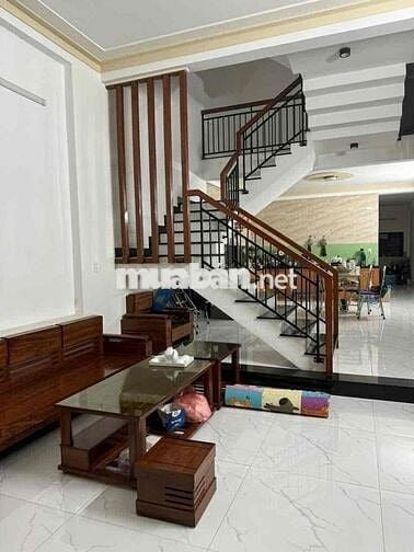 Bán nhà Quách Thị Trang //  Võ Chí Công