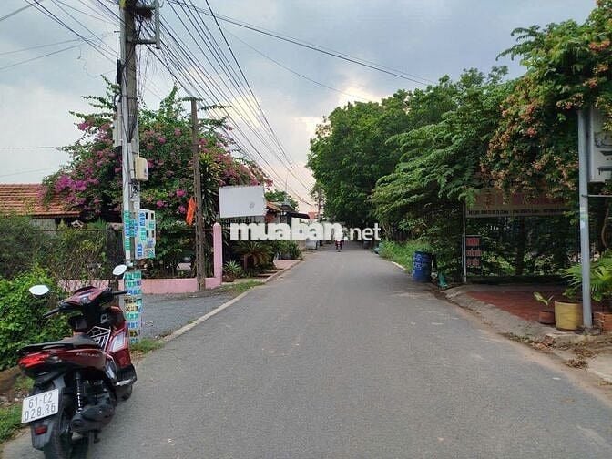 Hòa Lợi kế Ủy Ban, dt 357m, thổ cư 70m - giá 2 tỷ.