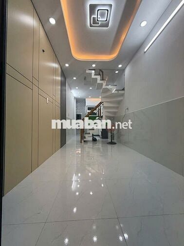 Nhà dt20m2 đúc 1 lầu 2pn 2wc hẻm đường Hoà Bình, Q.Tân Phú