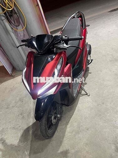 Cần bán vario 150