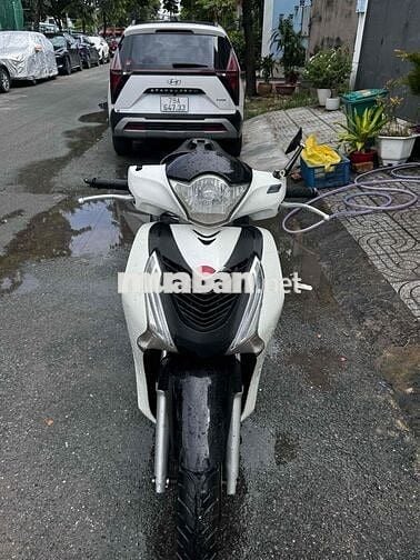 Sh 125i  Đklđ: 2013  Xe Zin chuẩn từ A- Á  Máy êm