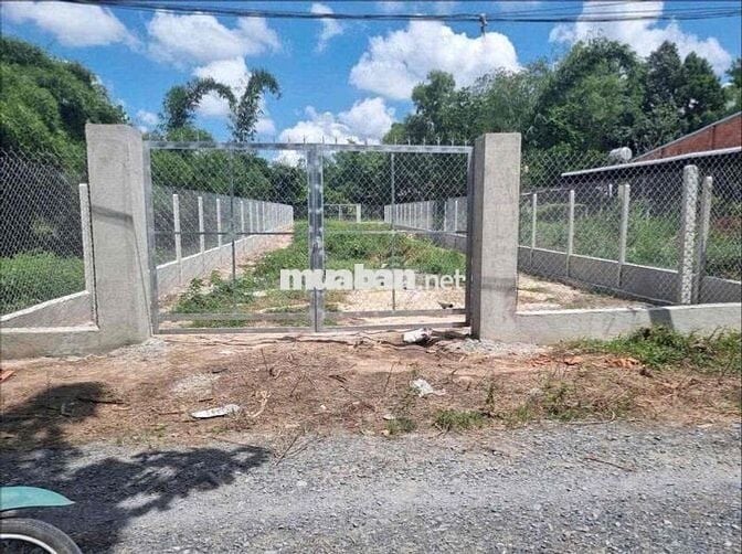 Cần bán lô đất (1056m2 có thổ cư) ngay chợ Gò Dầu - Tây Ninh