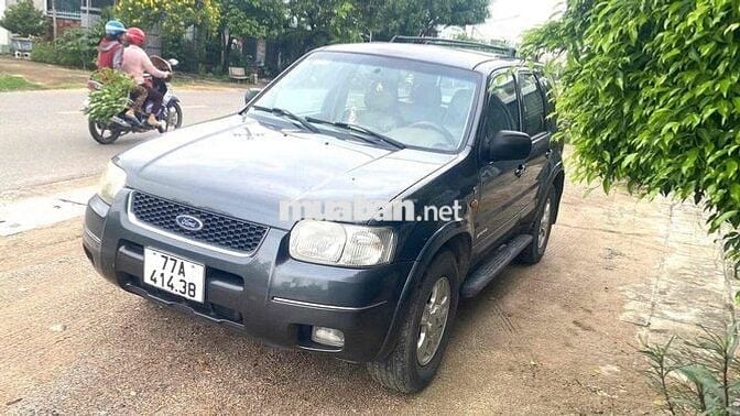 Ford Escape 2002 3.0 V6 4x4 ( xe đang chạy )