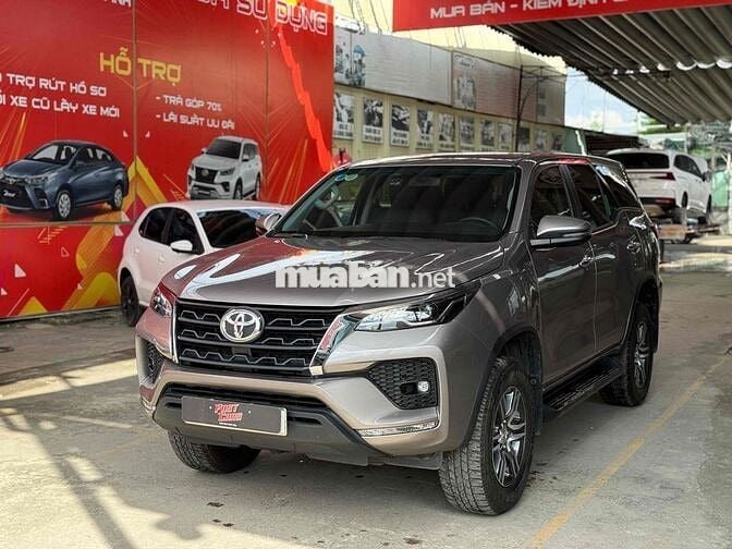 Toyota Fortuner 2024 2.4 AT 4x2 - 40000 km một chủ
