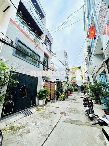 CHÍNH CHỦ CẦN BÁN NHÀ HXH NGUYỄN TRỌNG TUYỂN, PHÚ NHUẬN. GIÁ 5TỶ850 TL