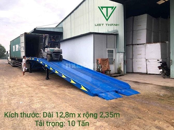 Cầu dẫn lên container - Dốc lên container