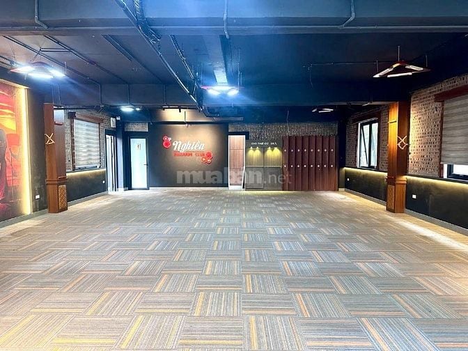 CHO THUÊ nhà MP 399  NGỌC THUỴ, Long Biên, đất 320m2, nhà 3 tầng