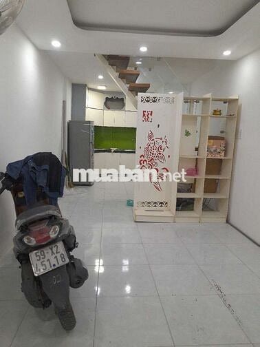 Nhà 2 tầng mới trung tâm Q1/furnished 2-Floor 2 BR house in center D1